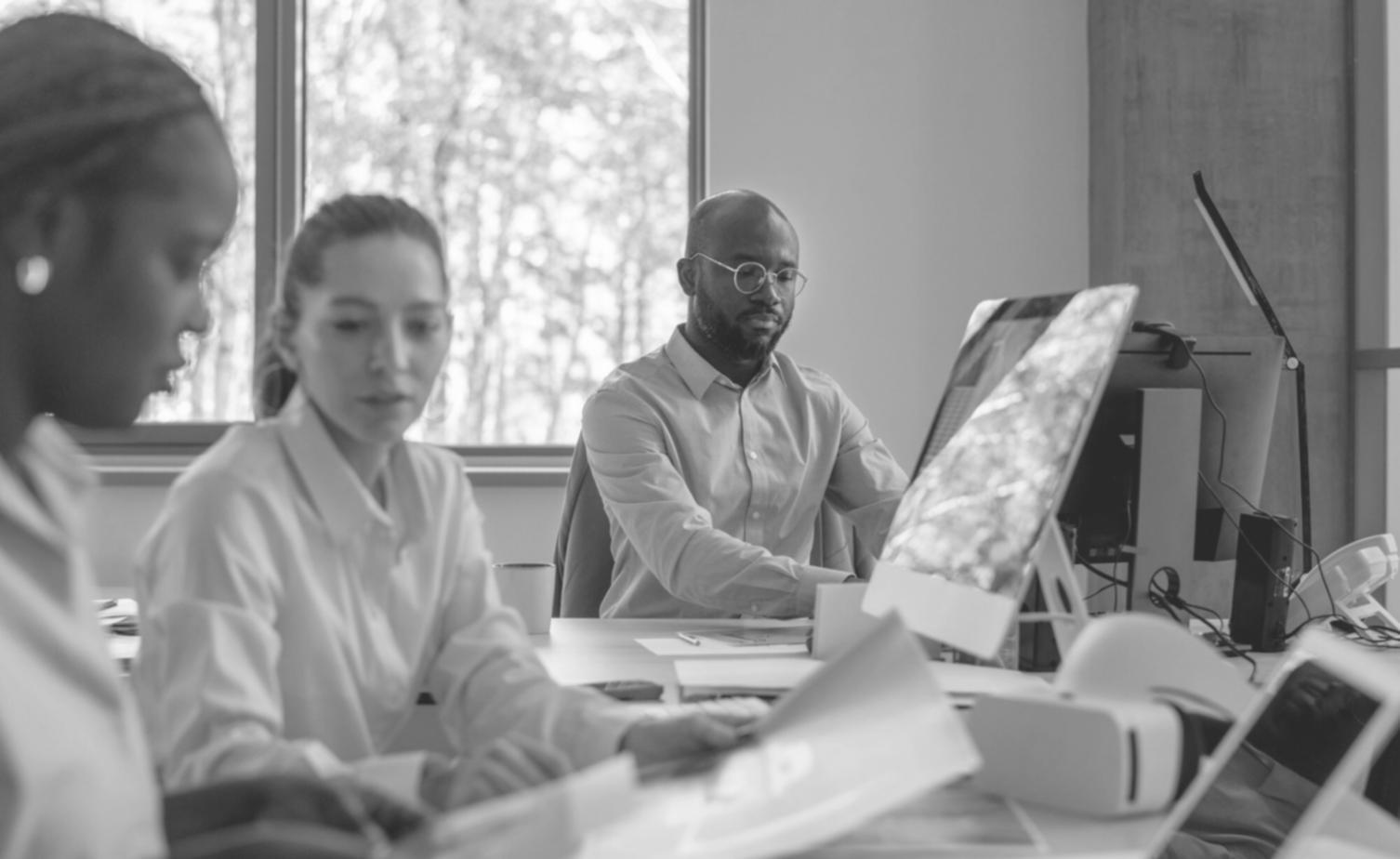 Session de formation en gestion budgétaire avec analyse de dépenses mensuelles