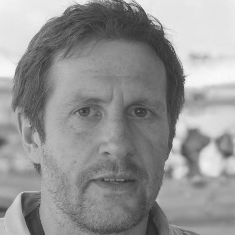 Portrait de Marc Villeneuve, conseiller en gestion budgétaire